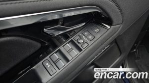 Land Rover Range Rover Evoque P250 SE 2022 года из Южной Кореи