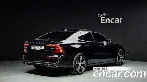 Volvo S60 B5 Inscription 2022 года из Южной Кореи