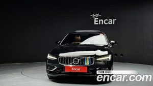 Volvo S60 B5 Inscription 2022 года из Южной Кореи