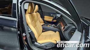 Volvo S60 B5 Inscription 2022 года из Южной Кореи
