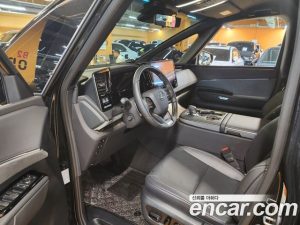 Lexus LM 500h Executive 2025 года из Южной Кореи