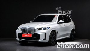 BMW X5 xDrive 40i M Sport 2025 года из Южной Кореи