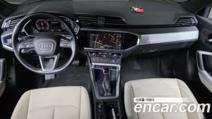 Audi Q3 35 TDI Premium 2023 года из Южной Кореи