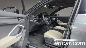 Audi Q3 35 TDI Premium 2023 года из Южной Кореи