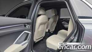 Audi Q3 35 TDI Premium 2023 года из Южной Кореи