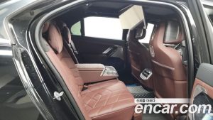 BMW 7-Series 740i sDrive M Sport 2023 года из Южной Кореи