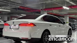 BMW 5-Series 530i xDrive 2024 года из Южной Кореи