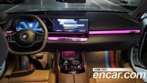 BMW 5-Series 530i xDrive 2024 года из Южной Кореи
