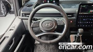 Hyundai Staria Tourer 11-Seater 2025 года из Южной Кореи