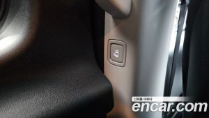 Hyundai Staria Tourer 11-Seater 2025 года из Южной Кореи
