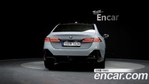 BMW 5-Series 520i M Sport 2024 года из Южной Кореи
