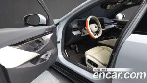 BMW 5-Series 520i M Sport 2024 года из Южной Кореи