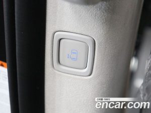 Hyundai Staria 4WD Lounge 9-Seater 2025 года из Южной Кореи