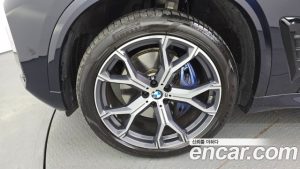 BMW X5 xDrive 40i M Sport 2024 года из Южной Кореи