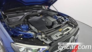 Mercedes-Benz GLC-Class GLC300 4MATIC Coupe 2025 года из Южной Кореи