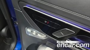 Mercedes-Benz GLC-Class GLC300 4MATIC Coupe 2025 года из Южной Кореи