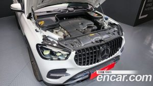 Mercedes-Benz GLE-Class GLE300d 4MATIC 2024 года из Южной Кореи