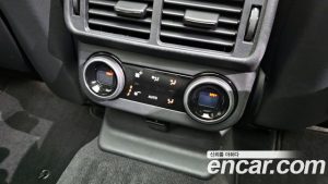 Land Rover Range Rover Velar 3.0 P400 Dynamic HSE 2025 года из Южной Кореи