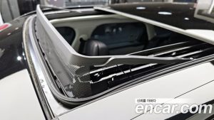 Land Rover Range Rover Velar 3.0 P400 Dynamic HSE 2025 года из Южной Кореи