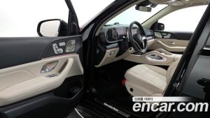 Mercedes-Benz GLE-Class GLE300d 4MATIC 2025 года из Южной Кореи