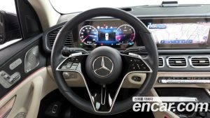 Mercedes-Benz GLE-Class GLE300d 4MATIC 2025 года из Южной Кореи