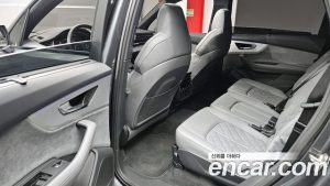 Audi Q7 55 TFSI 4WD Premium 2025 года из Южной Кореи
