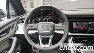 Audi Q7 55 TFSI 4WD Premium 2025 года из Южной Кореи