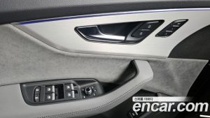 Audi Q7 55 TFSI 4WD Premium 2025 года из Южной Кореи