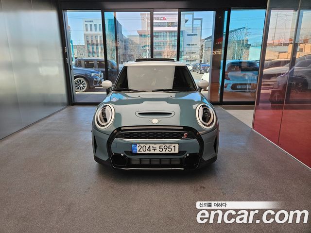 Mini Cooper 5Door MULTITONE Edition 2023 года из Кореи