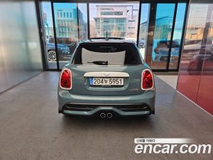 Mini Cooper 5Door MULTITONE Edition 2023 года из Южной Кореи