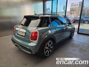 Mini Cooper 5Door MULTITONE Edition 2023 года из Южной Кореи