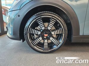 Mini Cooper 5Door MULTITONE Edition 2023 года из Южной Кореи
