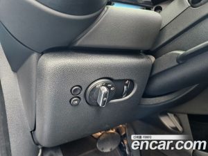 Mini Cooper 5Door MULTITONE Edition 2023 года из Южной Кореи