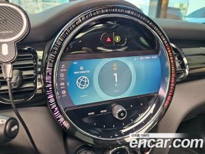 Mini Cooper 5Door MULTITONE Edition 2023 года из Южной Кореи