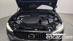 Volvo XC60 B6 ULTIMATE Bright 2024 года из Южной Кореи