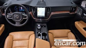 Volvo XC60 B6 ULTIMATE Bright 2024 года из Южной Кореи