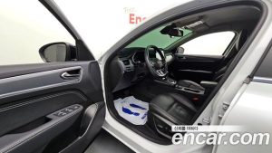 Renault-KoreaSamsung XM3 1.3 TCe RE Signature 2022 года из Южной Кореи