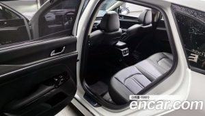 Kia K5 2.0 2024 года из Южной Кореи