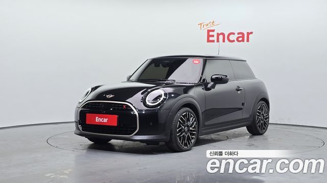 41335474_001.jpg Mini Cooper Favoured 2025 года из Южной Кореи