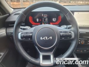 Kia K5 2.0 LPi() 2024 года из Южной Кореи