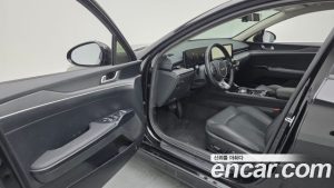 Kia K5 2.0 2024 года из Южной Кореи