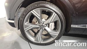 Genesis GV80 2.5T Бензин AWD 2024 года из Южной Кореи