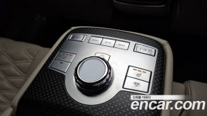 Genesis G80 Бензин 2.5 Turbo AWD 2025 года из Южной Кореи