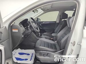 Volkswagen Tiguan 2.0 TDI 4 Prestige 2023 года из Южной Кореи