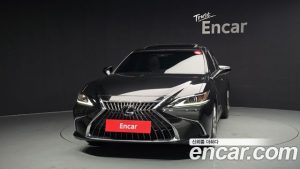 Lexus ES Luxury Plus 2025 года из Южной Кореи