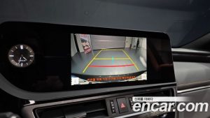 Lexus ES Luxury Plus 2025 года из Южной Кореи