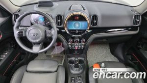 Mini Countryman CLASSIC Plus COMFORT PACK 2023 года из Южной Кореи