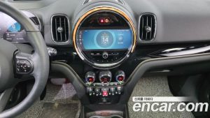 Mini Countryman CLASSIC Plus COMFORT PACK 2023 года из Южной Кореи