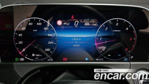 Mercedes-Benz E-Class E220d 4MATIC Exclusive 2024 года из Южной Кореи