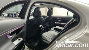Mercedes-Benz E-Class E220d 4MATIC Exclusive 2024 года из Южной Кореи